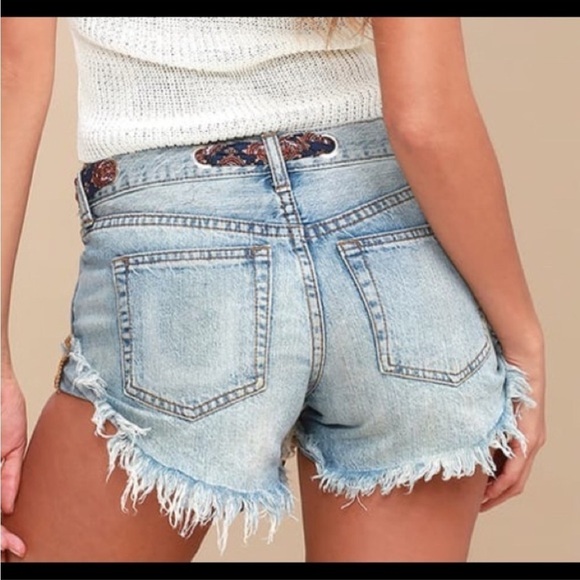 We The Free Sashed and Relaxed Shorts - Picture 3 of 10